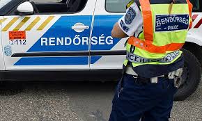 Körzeti megbízott rendőr